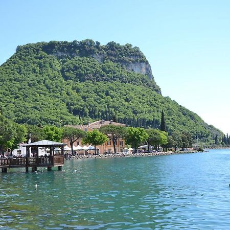 Originari Del Garda Apartment Garda  Exterior photo